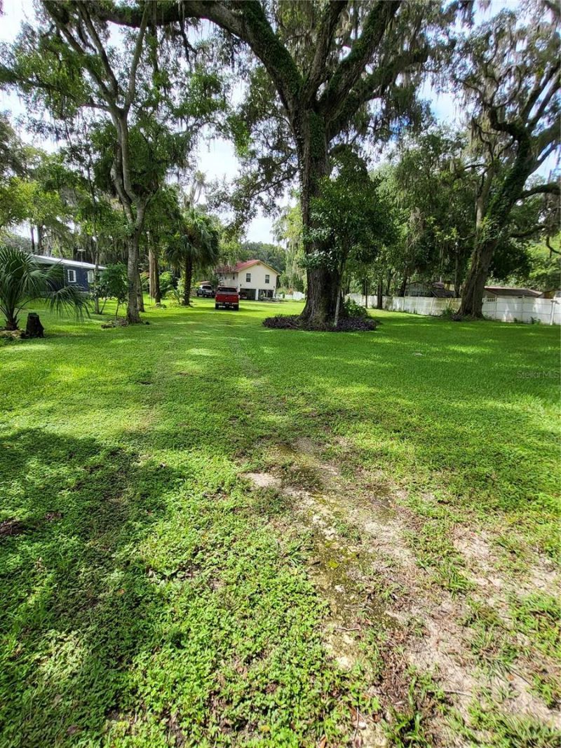2377 NW 34th Place , Lake Panasoffkee, FL 33538 Photo