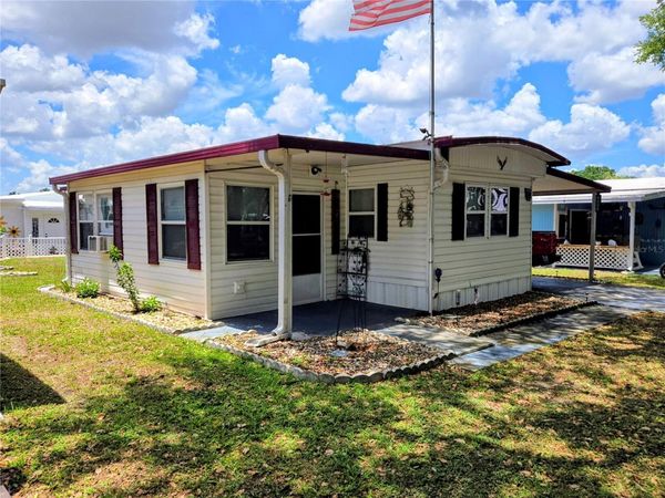 6235 PARKSEND LANE , ZEPHYRHILLS, FL 33542