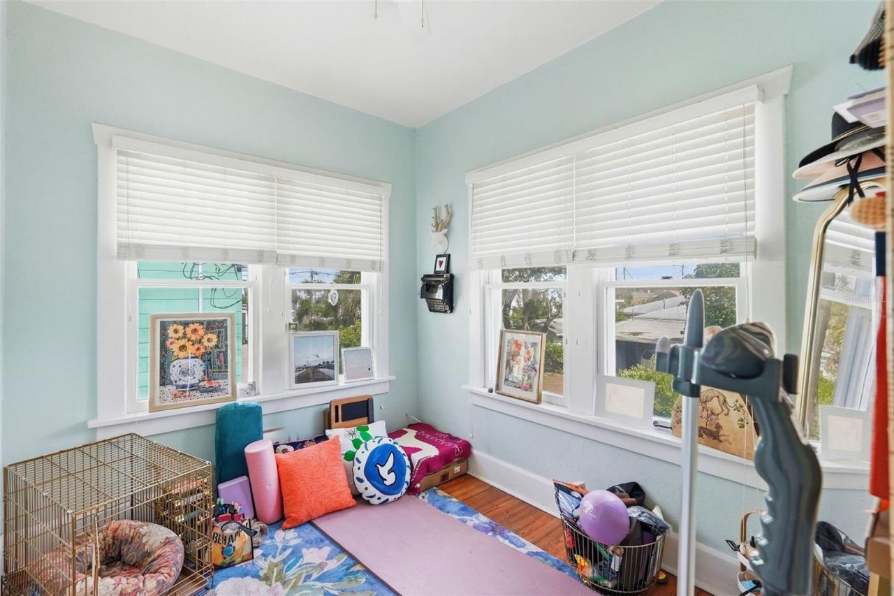 855 28th Avenue N, Saint Petersburg, FL 33704 Photo