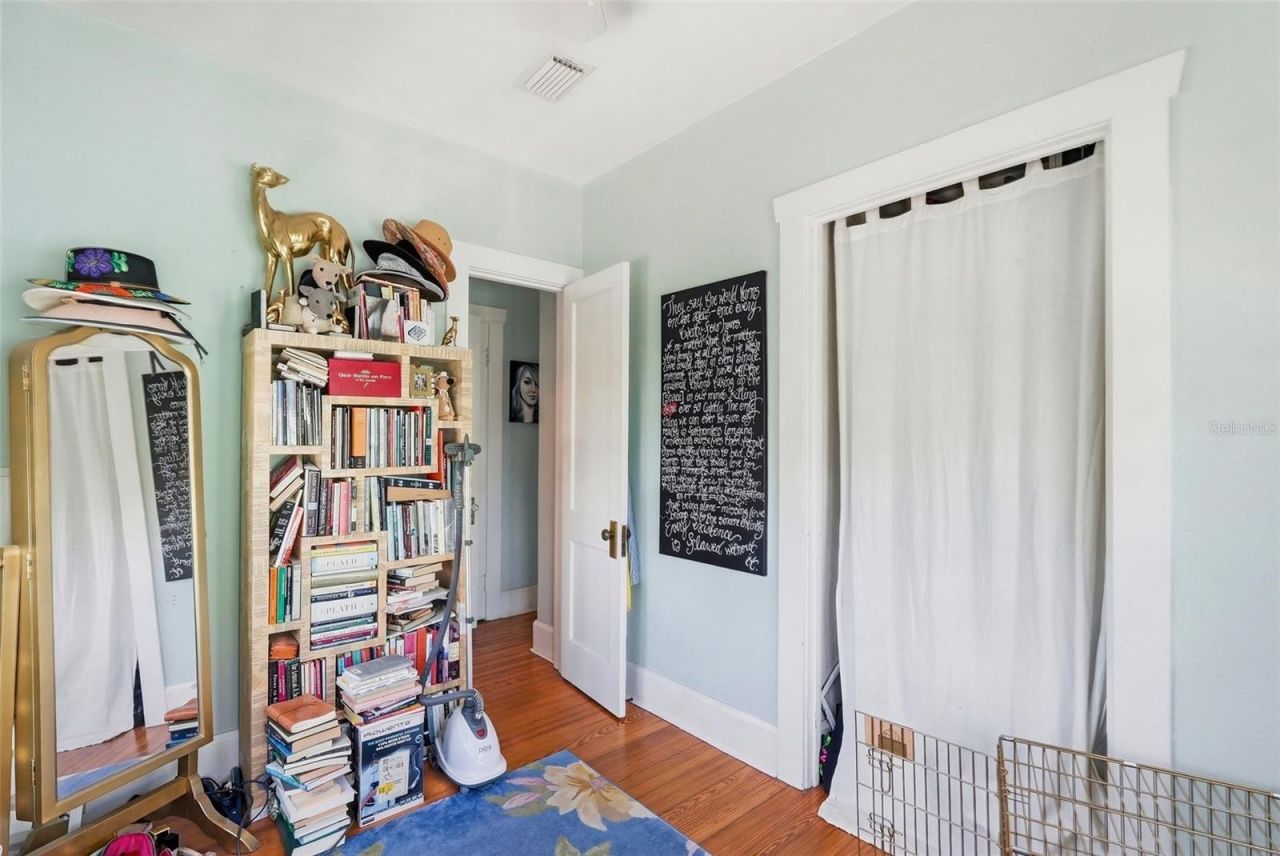 855 28th Avenue N, Saint Petersburg, FL 33704 Photo