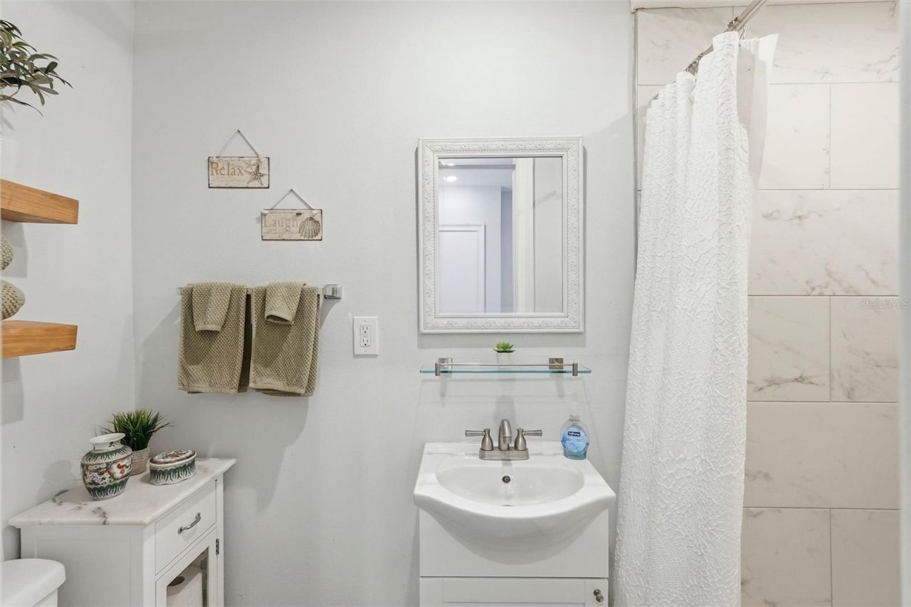 855 28th Avenue N, Saint Petersburg, FL 33704 Photo