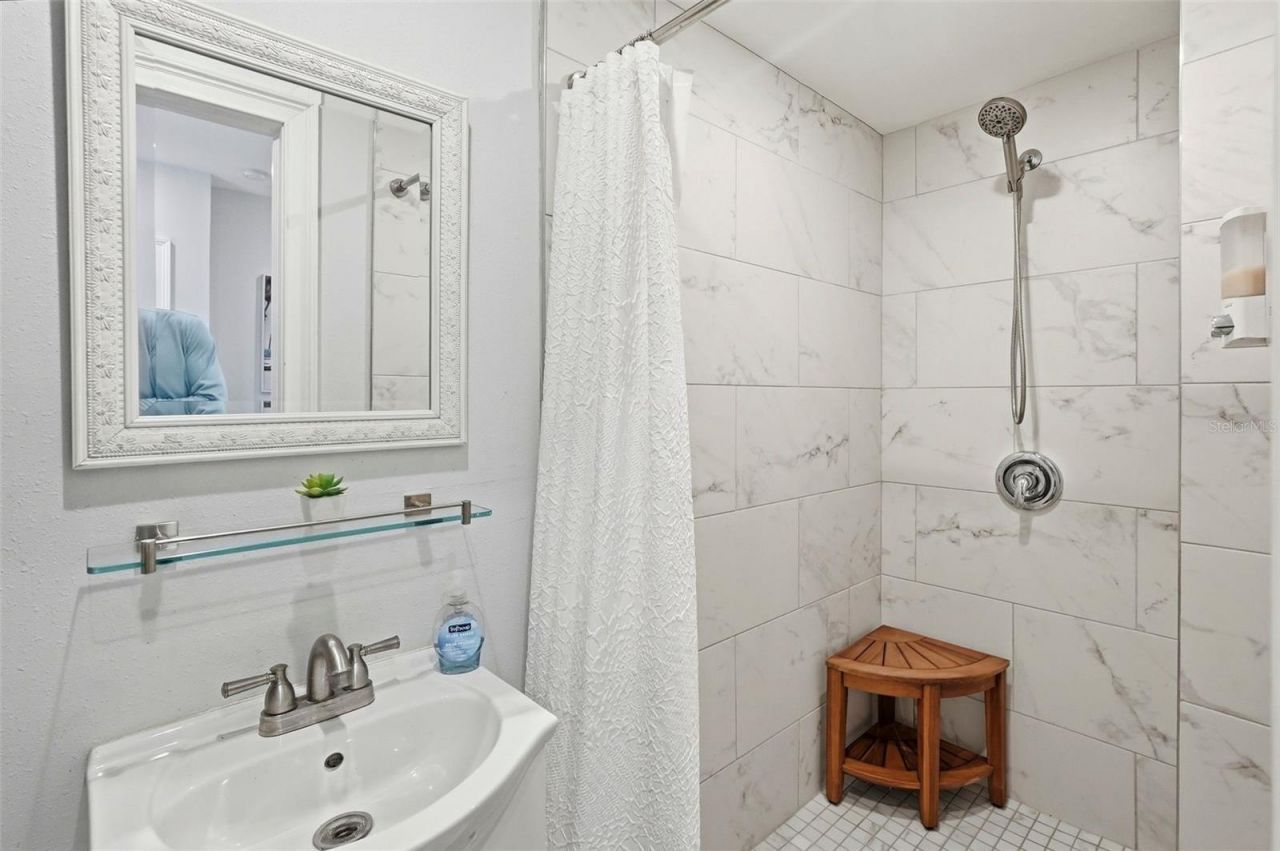 855 28th Avenue N, Saint Petersburg, FL 33704 Photo