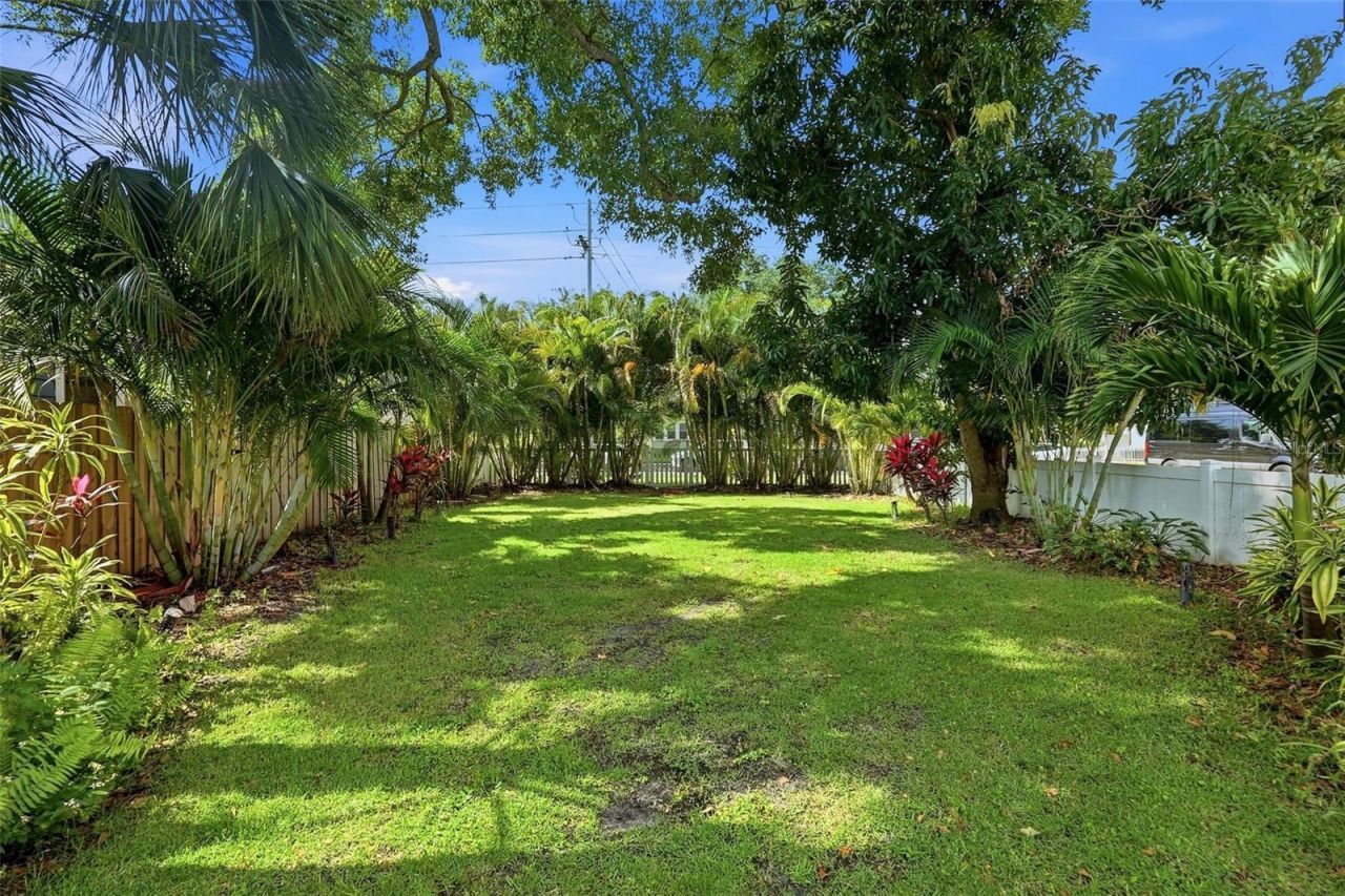 855 28th Avenue N, Saint Petersburg, FL 33704 Photo