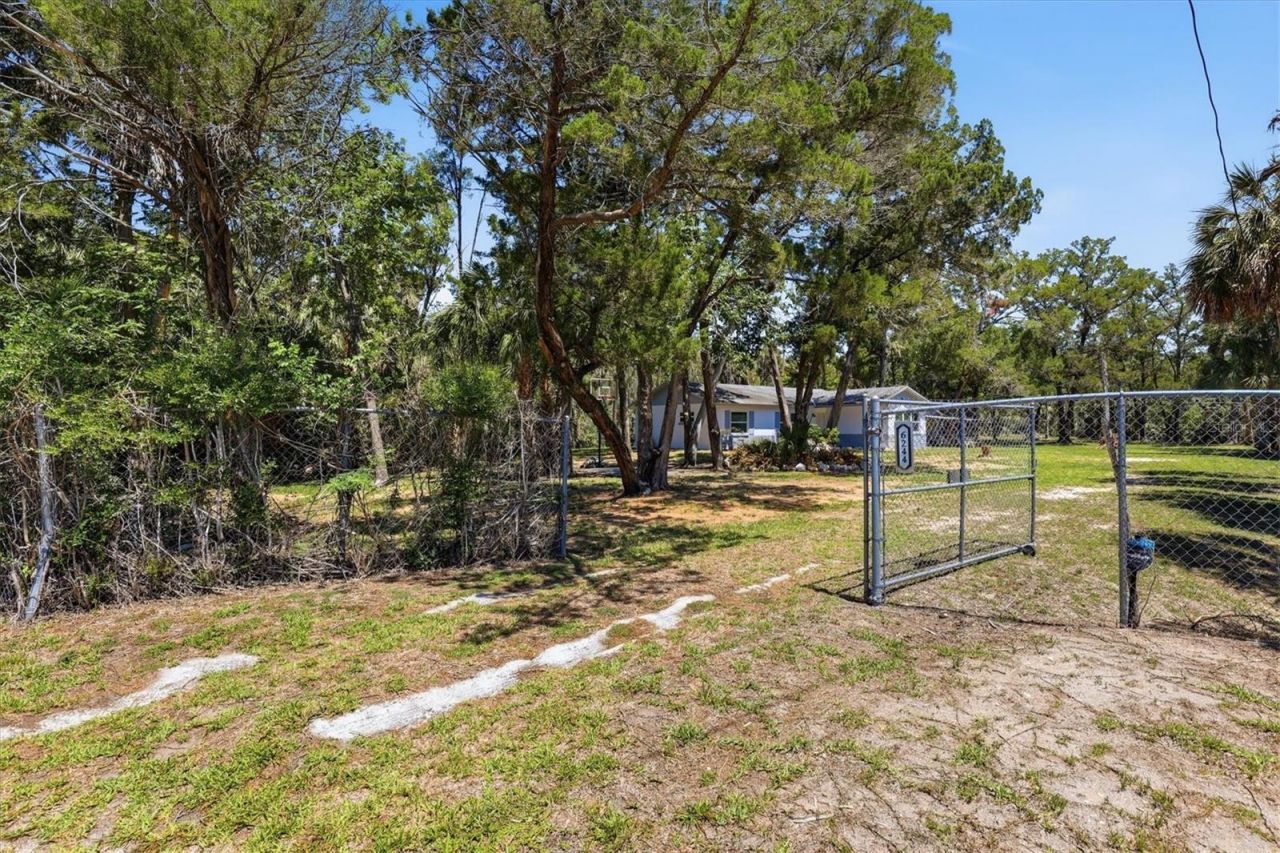 6244 Colony Circle , Weeki Wachee, FL 34607 Photo