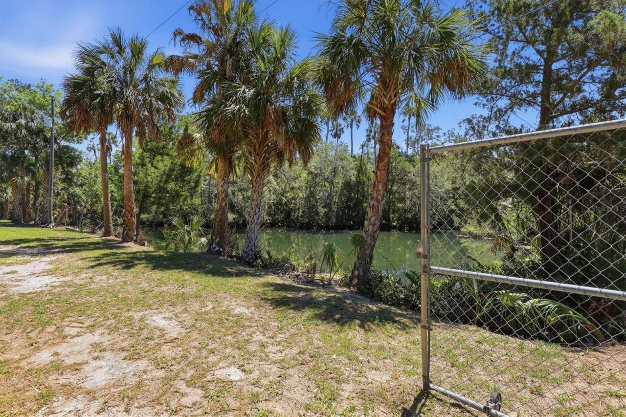 6244 Colony Circle , Weeki Wachee, FL 34607 Photo
