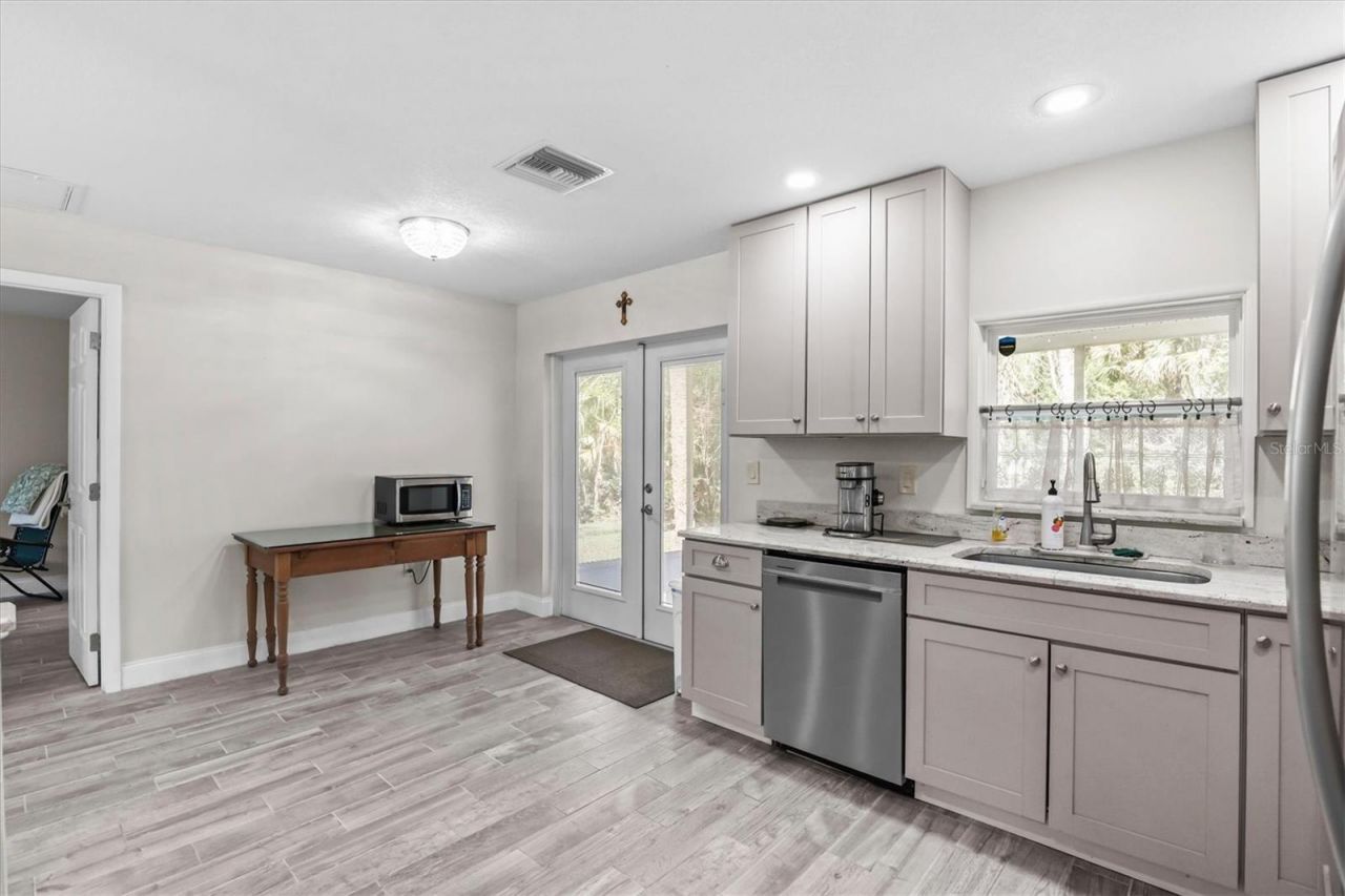 6244 Colony Circle , Weeki Wachee, FL 34607 Photo