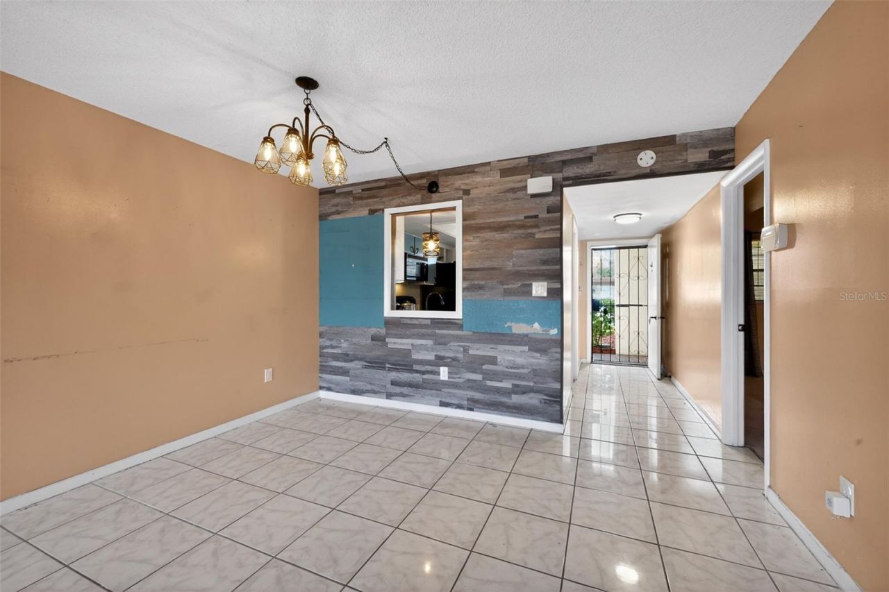 2050 Oleander Boulevard, Unit 6-105, Fort Pierce, FL 34950 Photo
