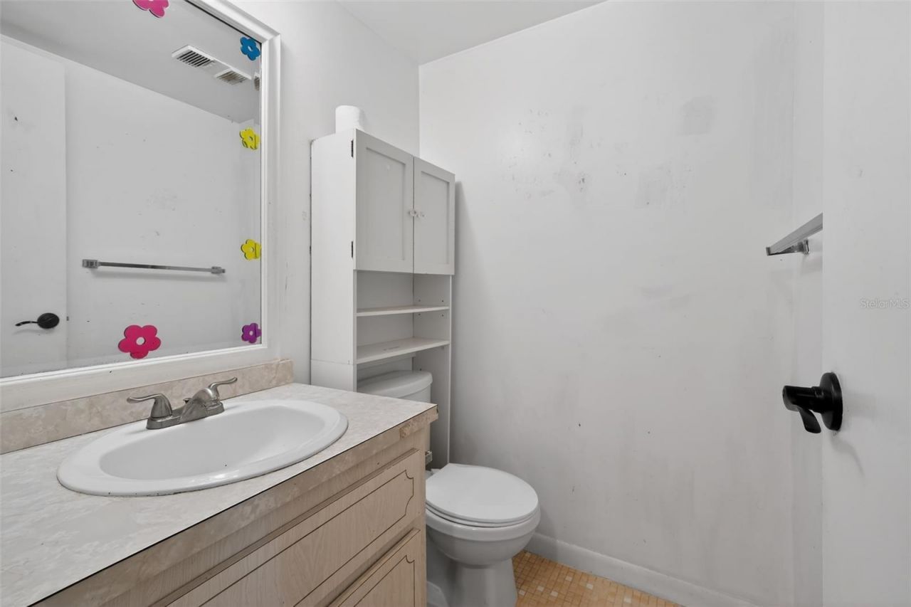 2050 Oleander Boulevard, Unit 6-105, Fort Pierce, FL 34950 Photo