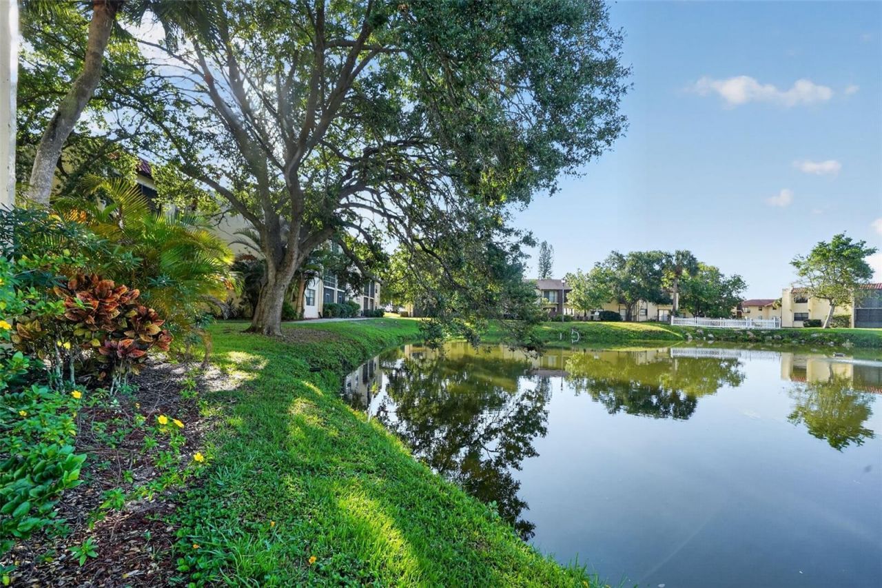 2050 Oleander Boulevard, Unit 6-105, Fort Pierce, FL 34950 Photo