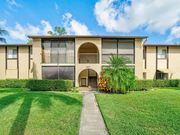 407 Pine Glen Lane, Unit B-1, Greenacres, FL 33463
