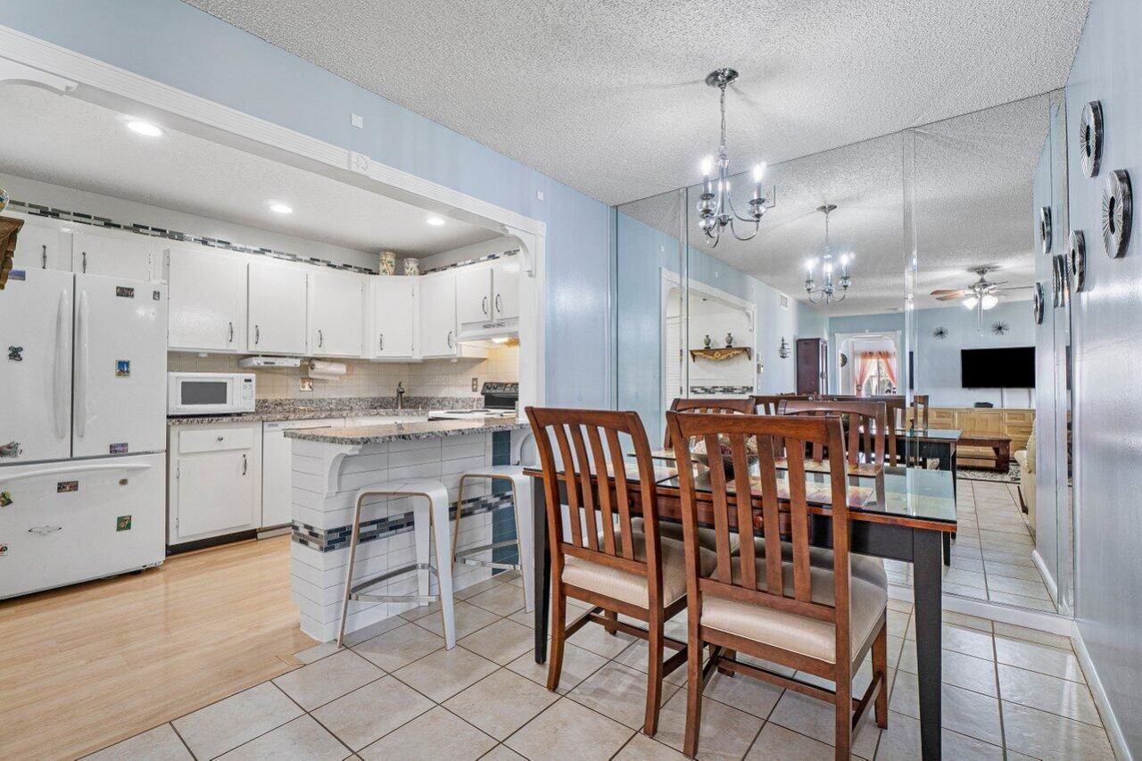 407 Pine Glen Lane, Unit B-1, Greenacres, FL 33463 Photo