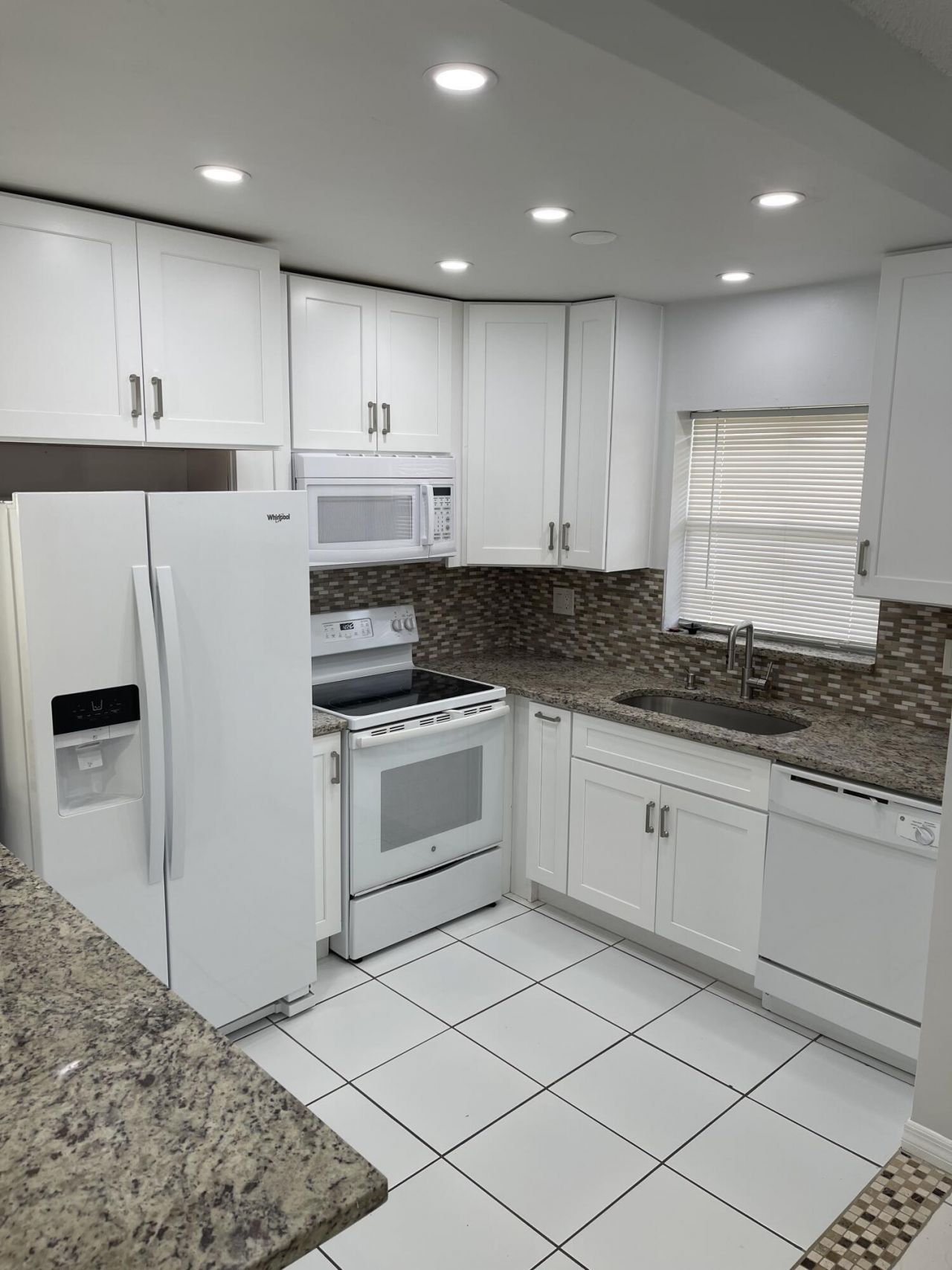 440 SE 2nd Avenue, Unit 5, Deerfield Beach, FL 33441 Photo