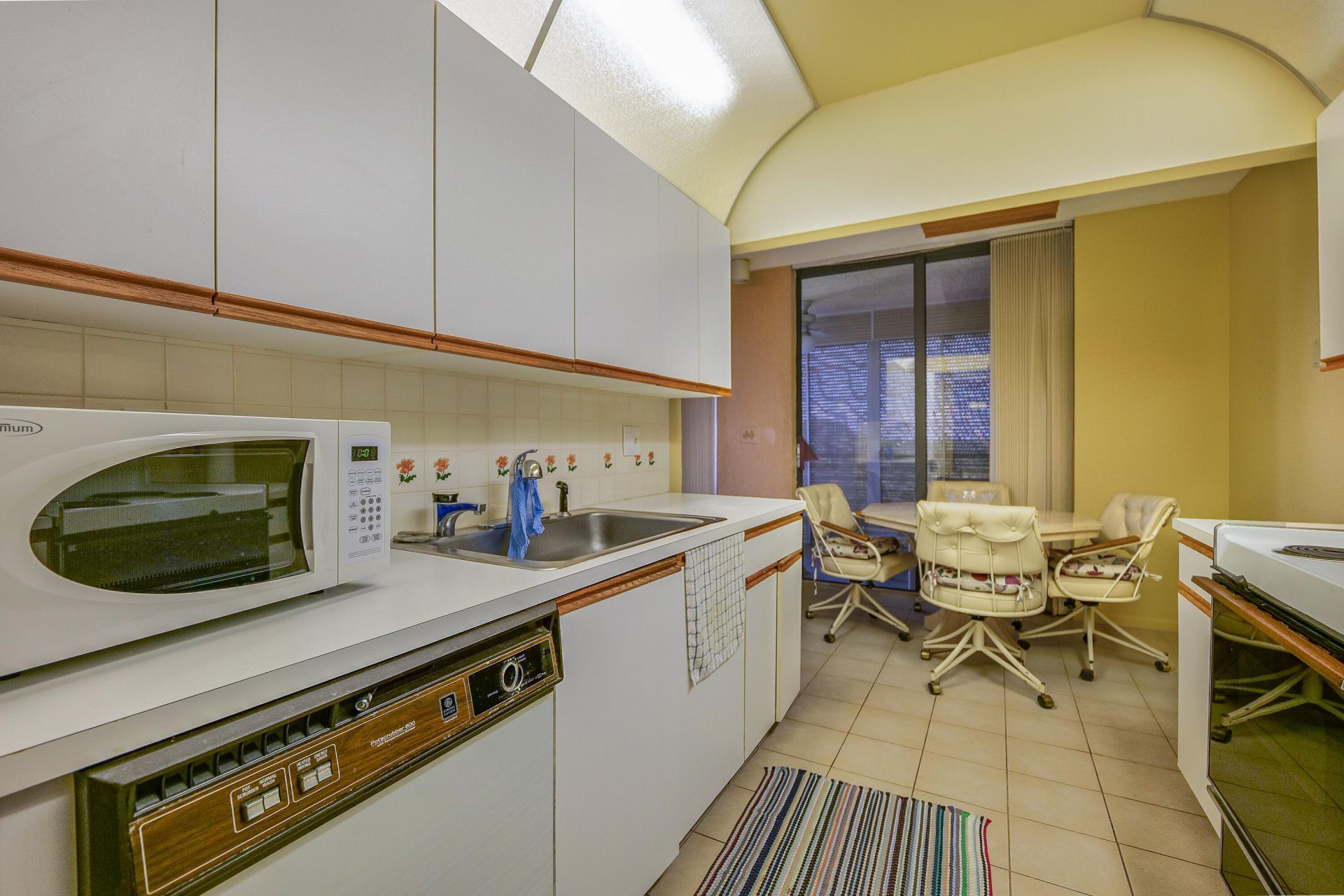 7400 Radice Court, Unit 606, Lauderhill, FL 33319 Photo