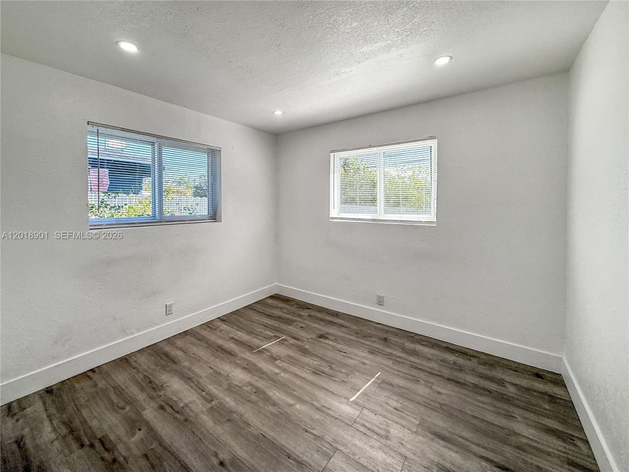 2620 NW 18th Ter , Oakland Park, FL 33311 Photo
