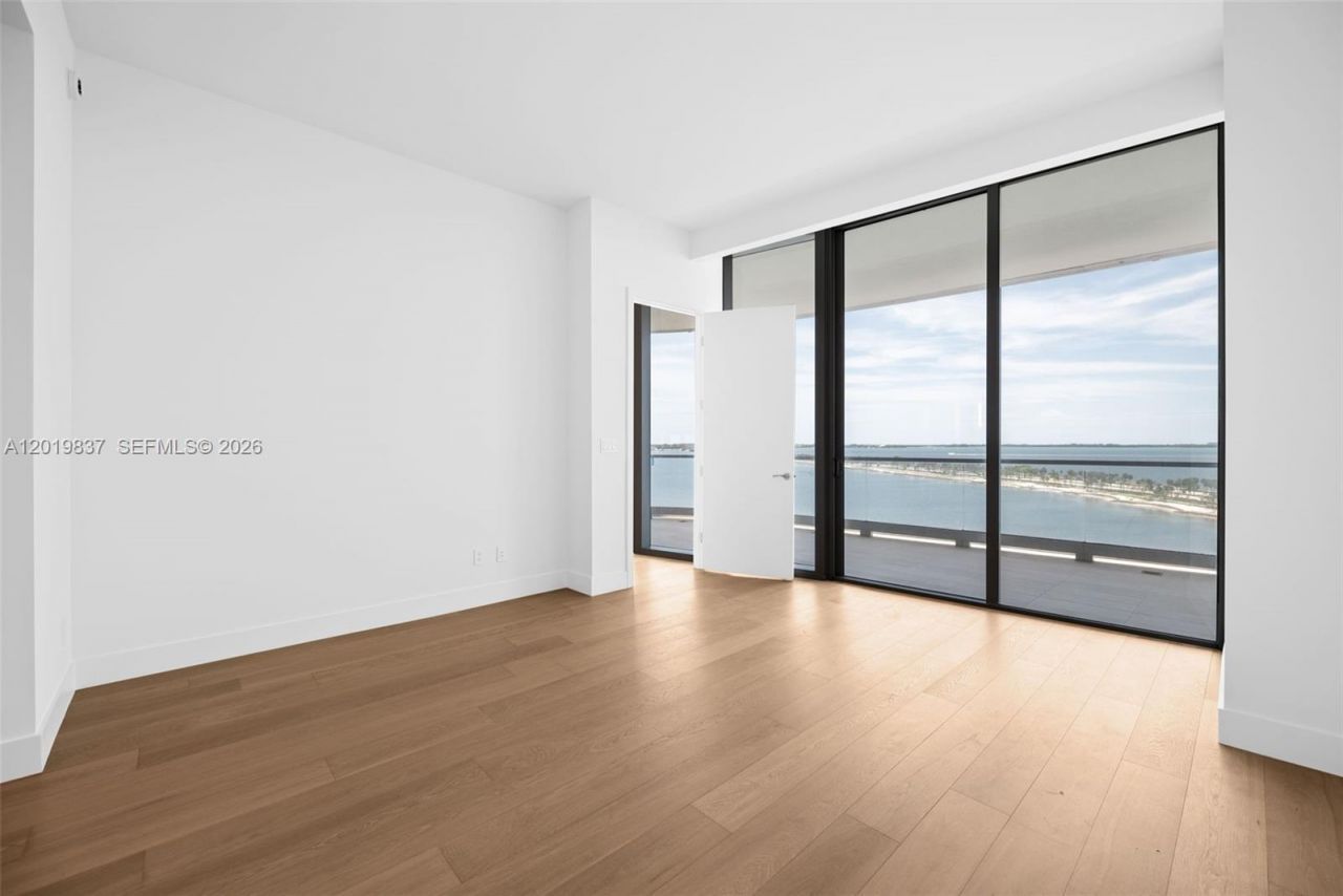 175 SE 25 Rd , Unit 801, Miami, FL 33129 Photo