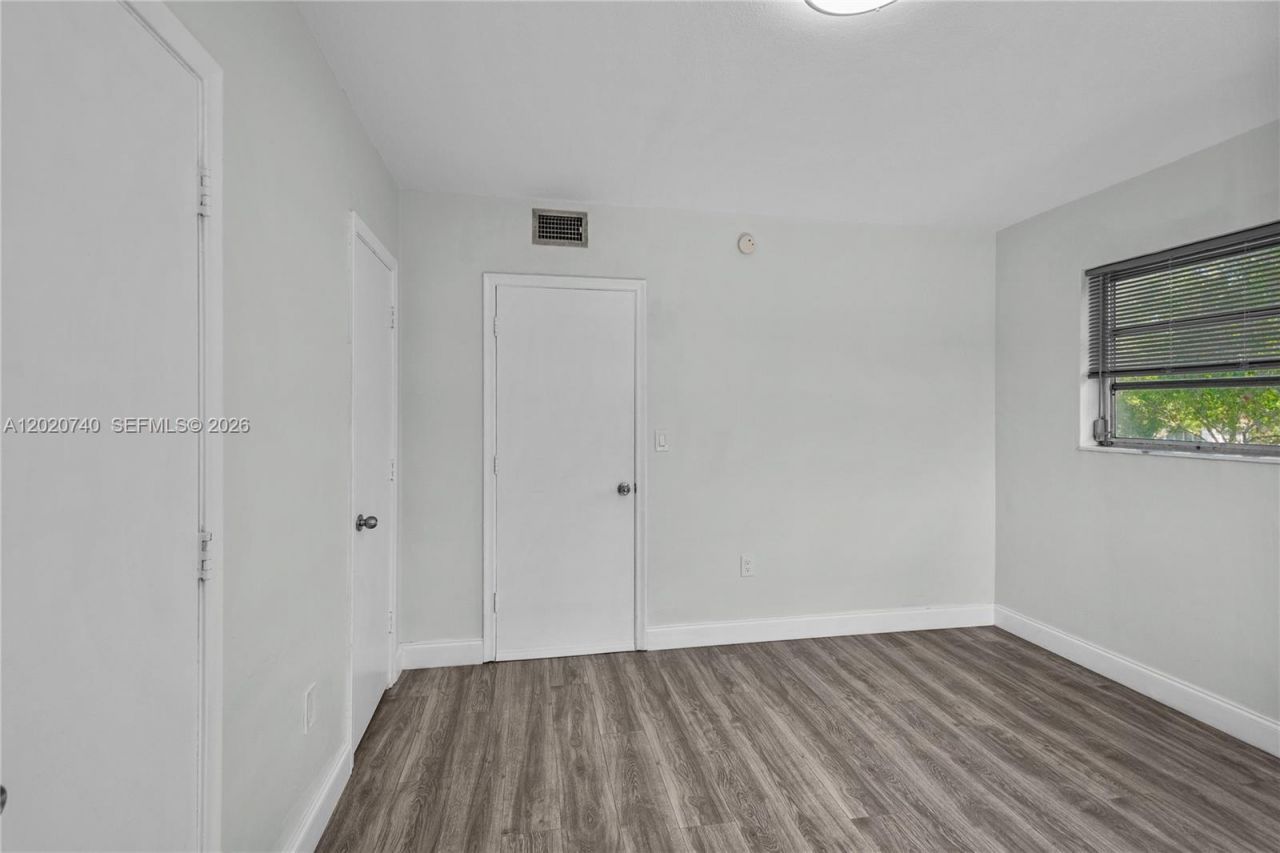 245 NE 191st St , Unit 3014, Miami, FL 33179 Photo