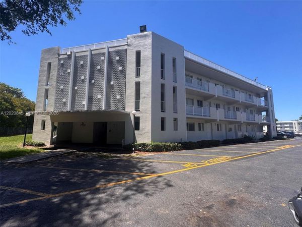 7737 SW 88th St, Unit C106, Miami, FL 33156