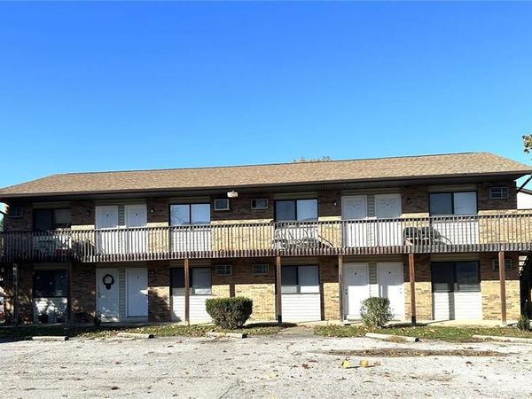 635 Vicksburg Drive , Belleville, IL 62221