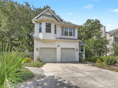 1759 Crystal Lake Drive, Charleston, SC 29412