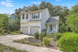 1759 Crystal Lake Drive photo 4
