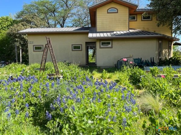 121 Butler Lane , Martindale, TX 78655