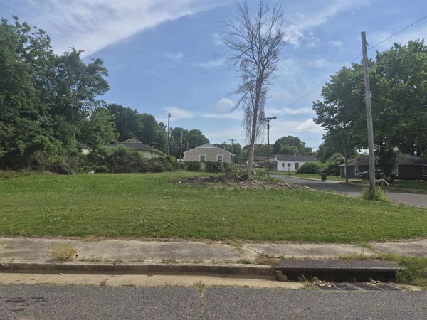 1786 GRAND OPERA RD, Memphis, TN 38106