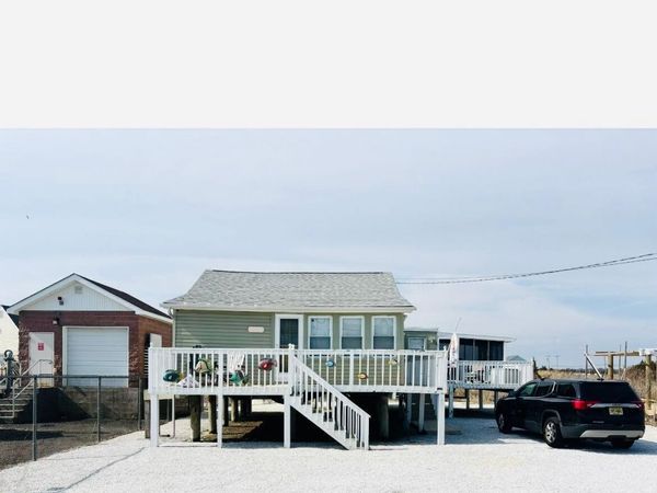 1022 S Green Street, Tuckerton, NJ 08087