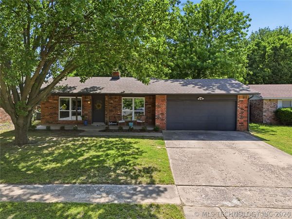 1636 S Pine Avenue , Broken Arrow, OK 74012