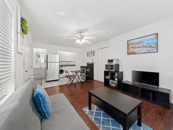 1010 W 23rd ST, Unit 16, Austin, TX 78705