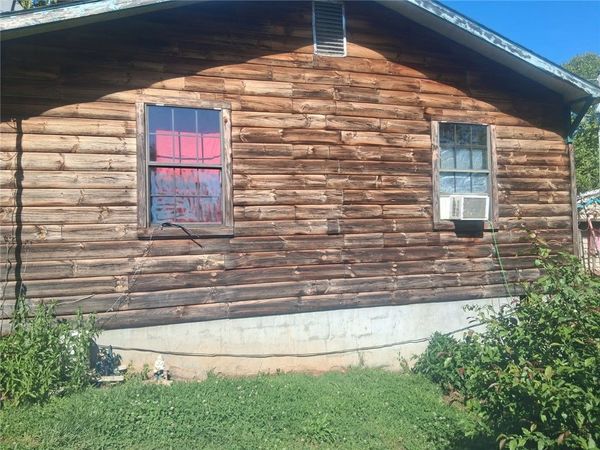 297 Madison 5270 , Huntsville, AR 72740