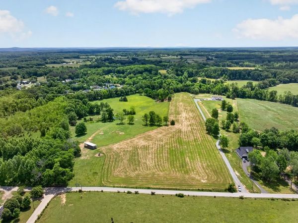 6310 Thomas Twin Oak Rd, Baxter, TN 38544