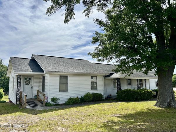 170 Hannah Pickett Avenue , Rockingham, NC 28379
