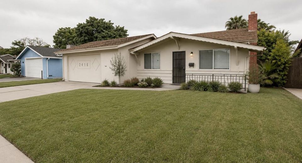 2406 W Hammer Ln, Stockton, CA 95209 Photo