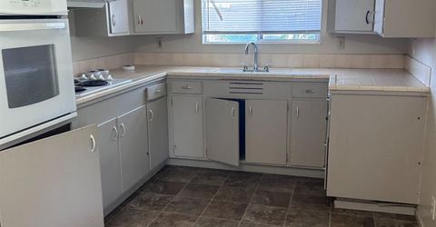 2406 W Hammer Ln, Stockton, CA 95209 Photo