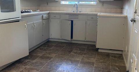 2406 W Hammer Ln, Stockton, CA 95209 Photo