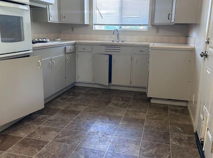 2406 W Hammer Ln, Stockton, CA 95209 Photo