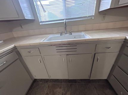 2406 W Hammer Ln, Stockton, CA 95209 Photo