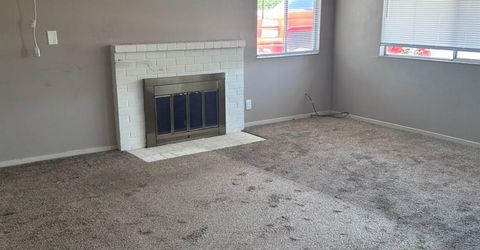 2406 W Hammer Ln, Stockton, CA 95209 Photo