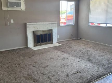 2406 W Hammer Ln, Stockton, CA 95209 Photo