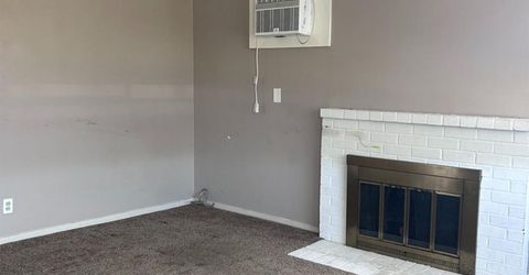 2406 W Hammer Ln, Stockton, CA 95209 Photo