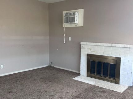 2406 W Hammer Ln, Stockton, CA 95209 Photo