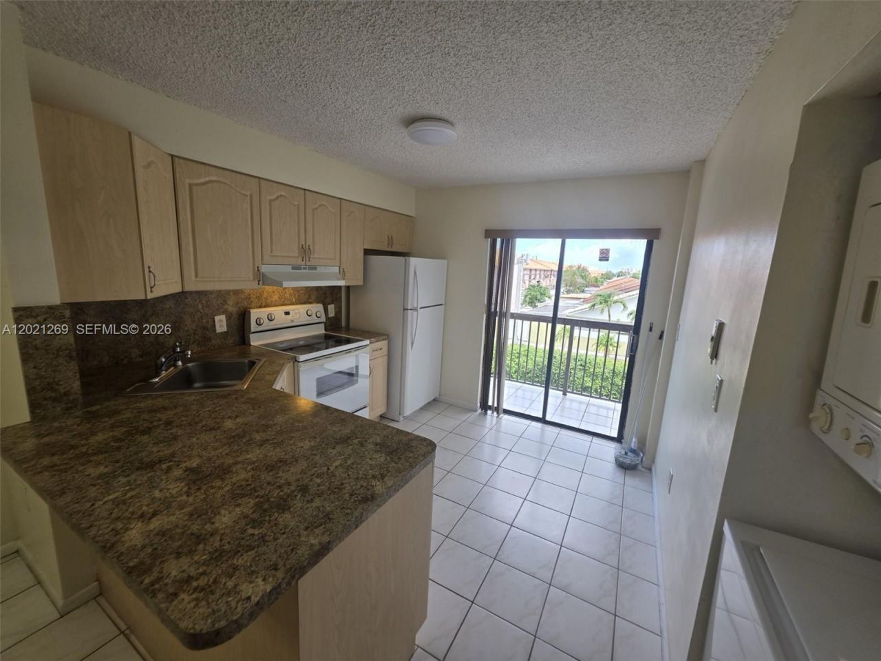 5560 W 21st Ct , Unit 308, Hialeah, FL 33016 Photo