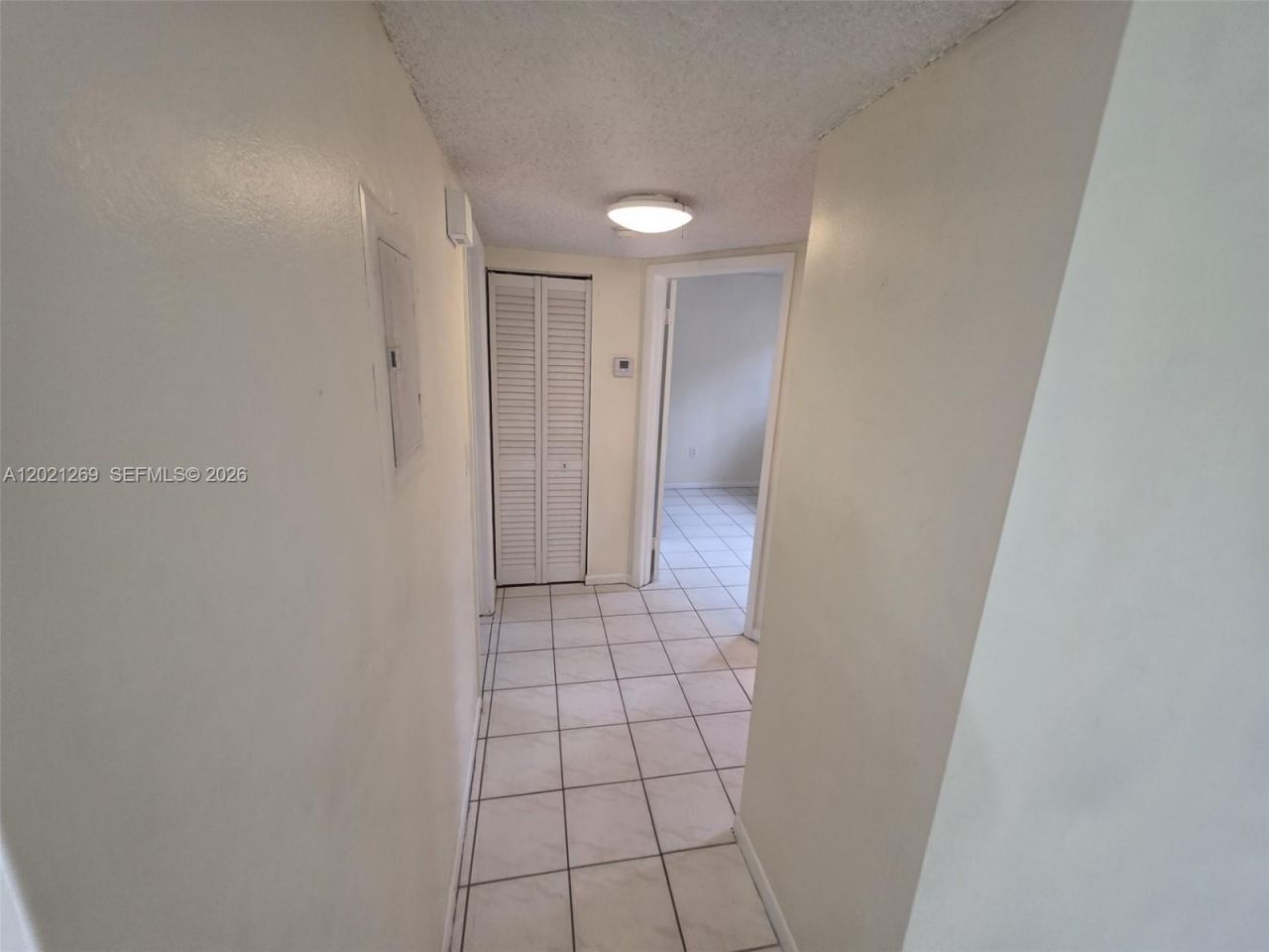 5560 W 21st Ct , Unit 308, Hialeah, FL 33016 Photo