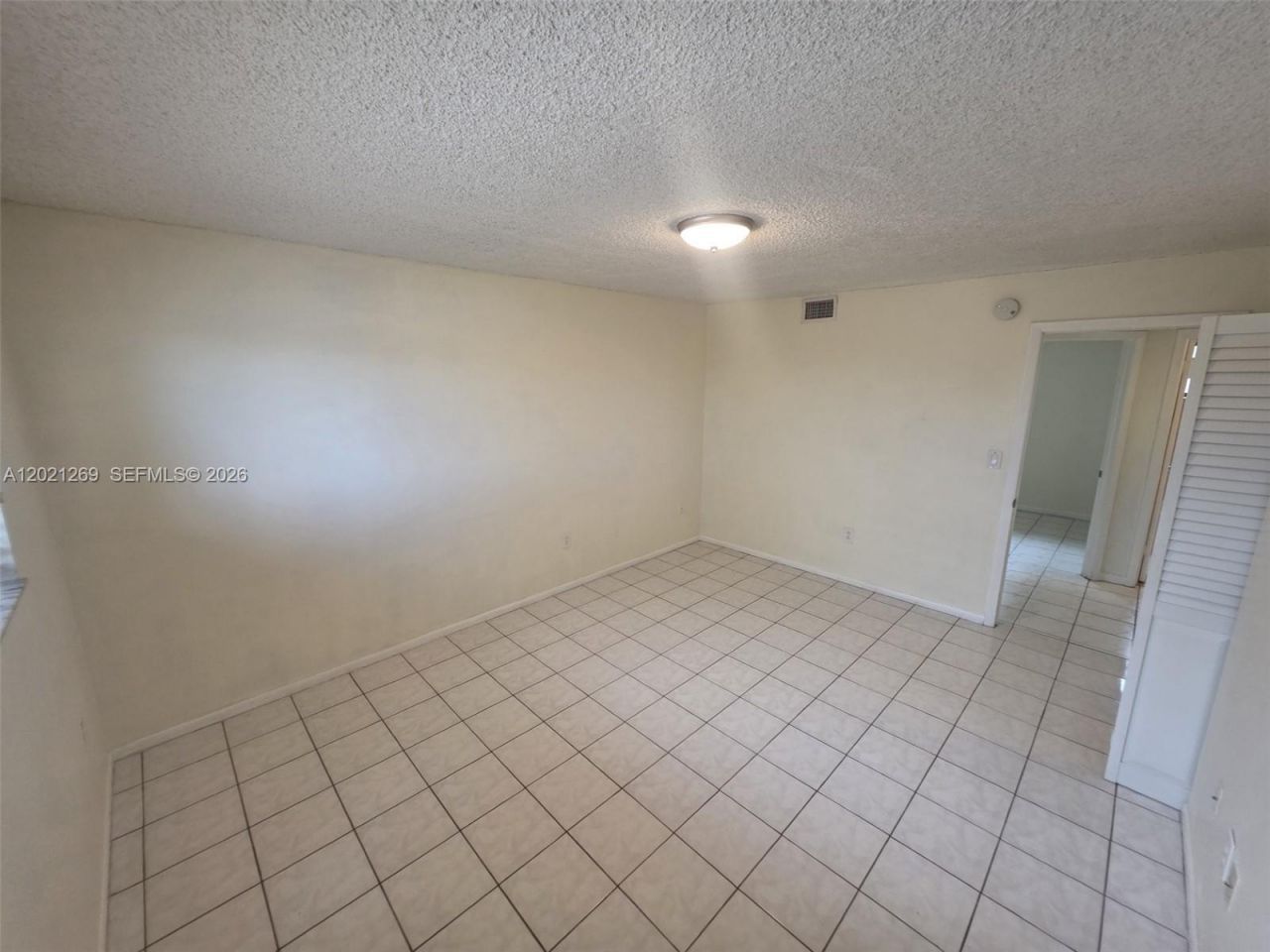 5560 W 21st Ct , Unit 308, Hialeah, FL 33016 Photo