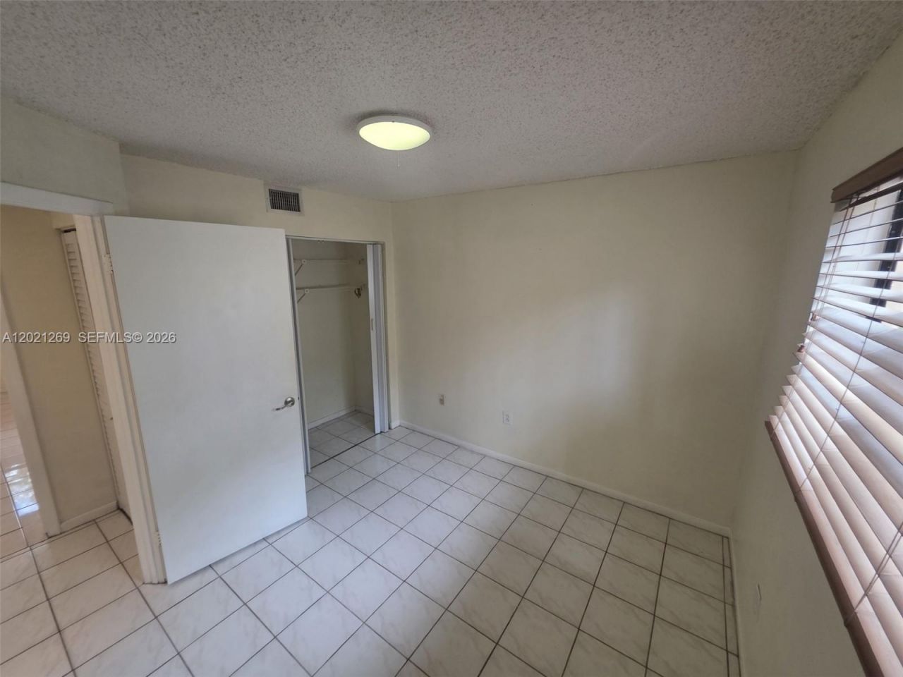 5560 W 21st Ct , Unit 308, Hialeah, FL 33016 Photo