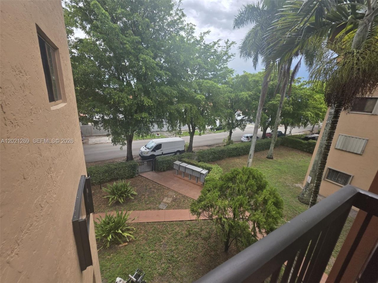 5560 W 21st Ct , Unit 308, Hialeah, FL 33016 Photo