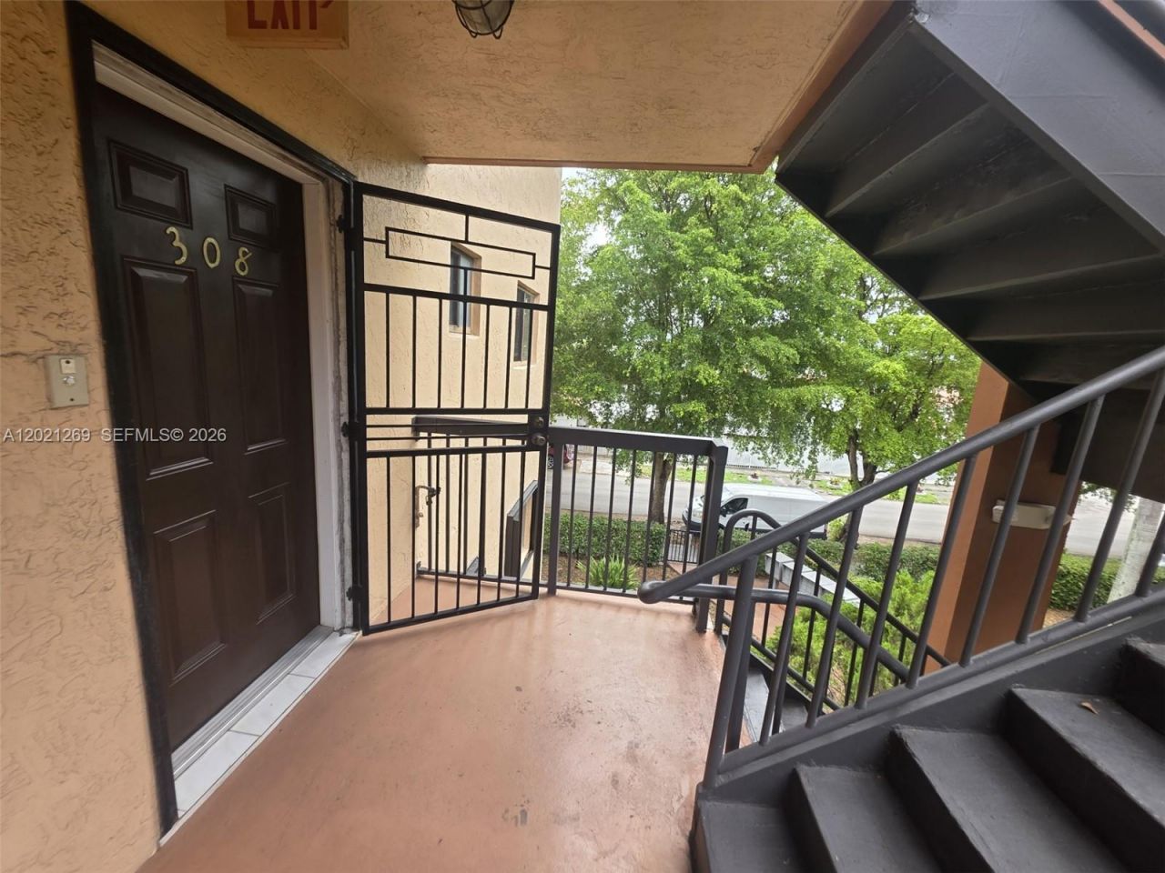 5560 W 21st Ct , Unit 308, Hialeah, FL 33016 Photo