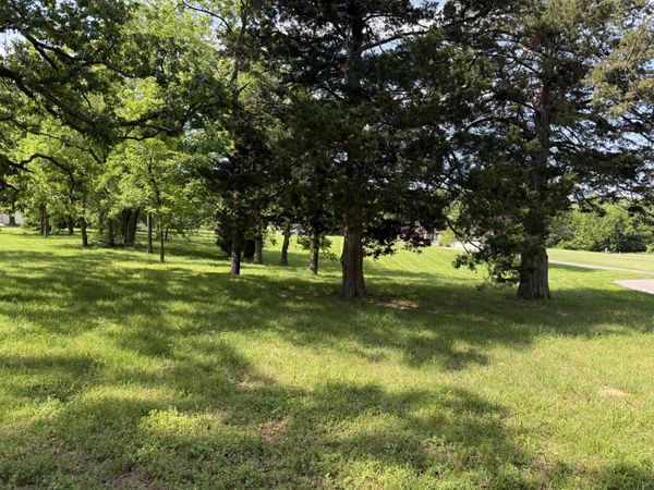 4261 S 94th Road , Bolivar, MO 65613