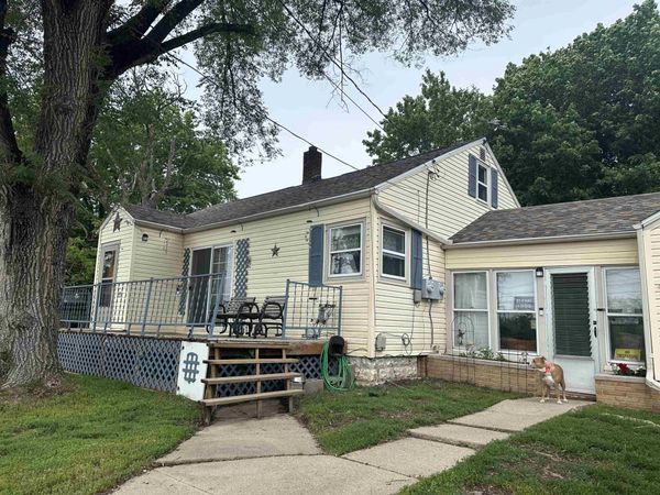 626 N 4TH Street, SAVANNA, IL 61074