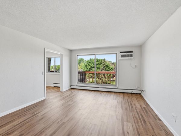 14630 Garrett Avenue, Unit 611, Apple Valley, MN 55124